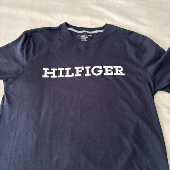 Tommy Hilfiger Navy Tee with White Embroidered Lettering - Picture 4 of 6